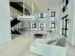 Beachfront penthouse for sale in Tel Aviv at Hayarkon 29 Tower