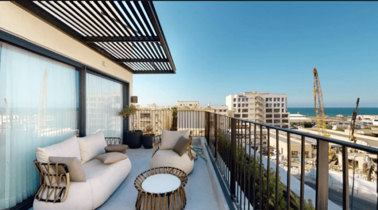 Penthouse for sale in Old North Tel Aviv with sea views