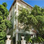 Historic 3-room apartment for sale in Tel Aviv near Geula Beach