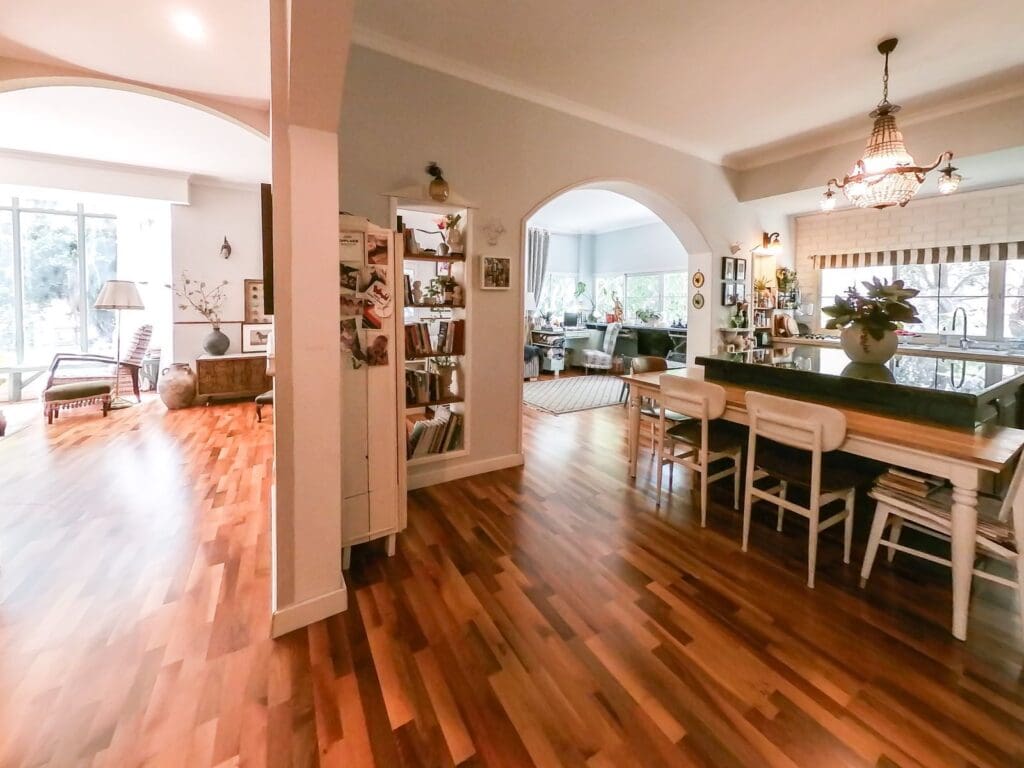 Spacious and bright apartment for sale on Chen Blvd, Tel Aviv