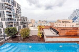 Luxury penthouse for sale in Tel Aviv with a private pool and rooftop terrace