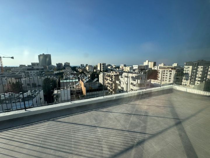 Prime penthouse for sale in Tel Aviv’s Old North with spacious interiors and open views