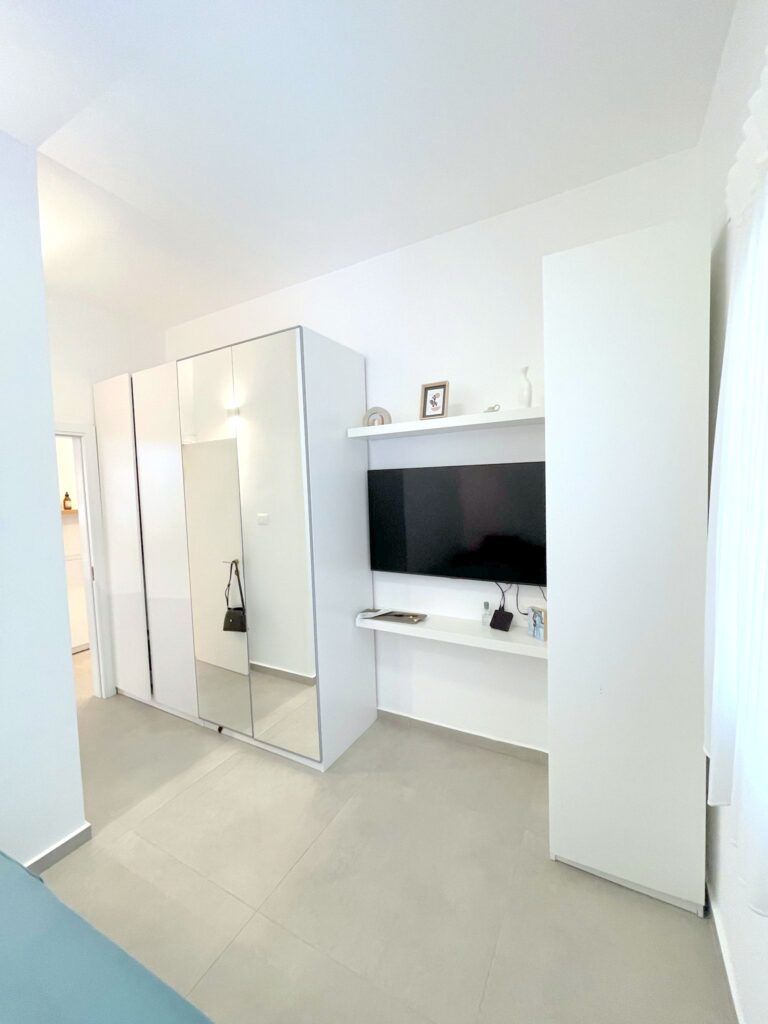 Fully furnished 3-room rental apartment in the Old North of Tel Aviv