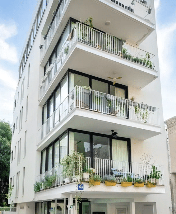 Modern boutique apartment building in central Tel Aviv